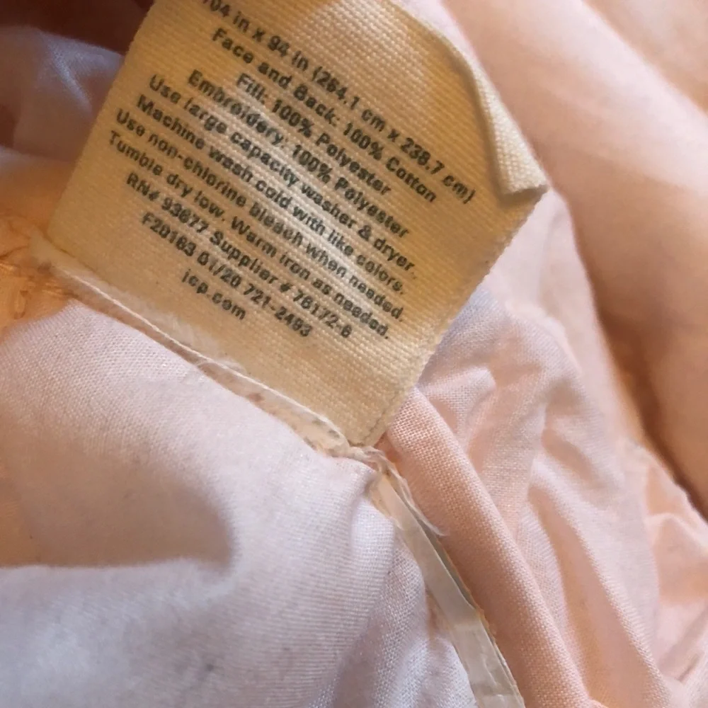 Linden Street King Comforter Wisteria Blush Pink Quilted Lightweight Romantic￼ ￼